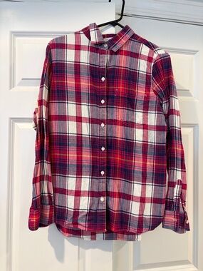 Plaid Button-Up Shirt in Red and White